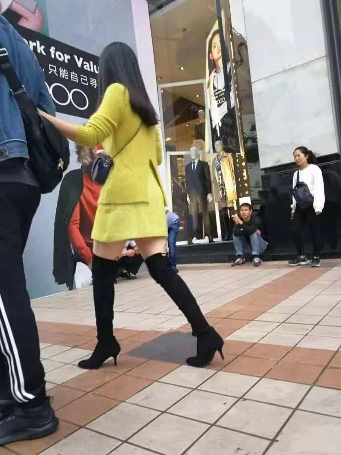 曦岩