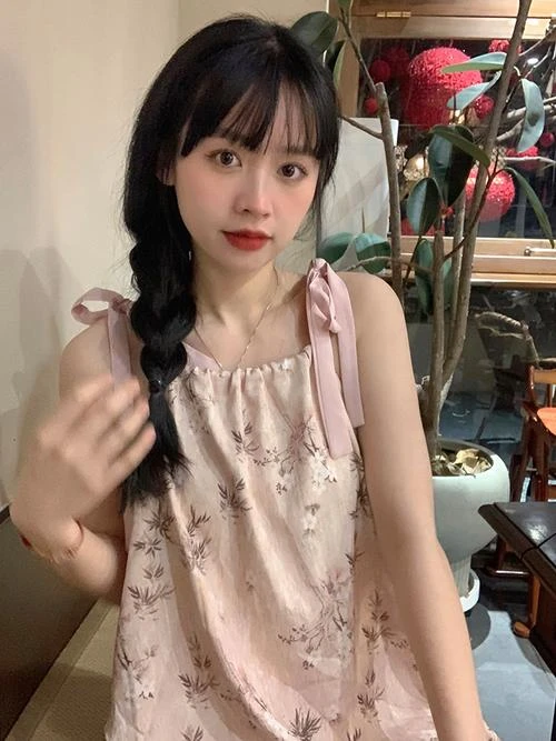 其颜灼灼
