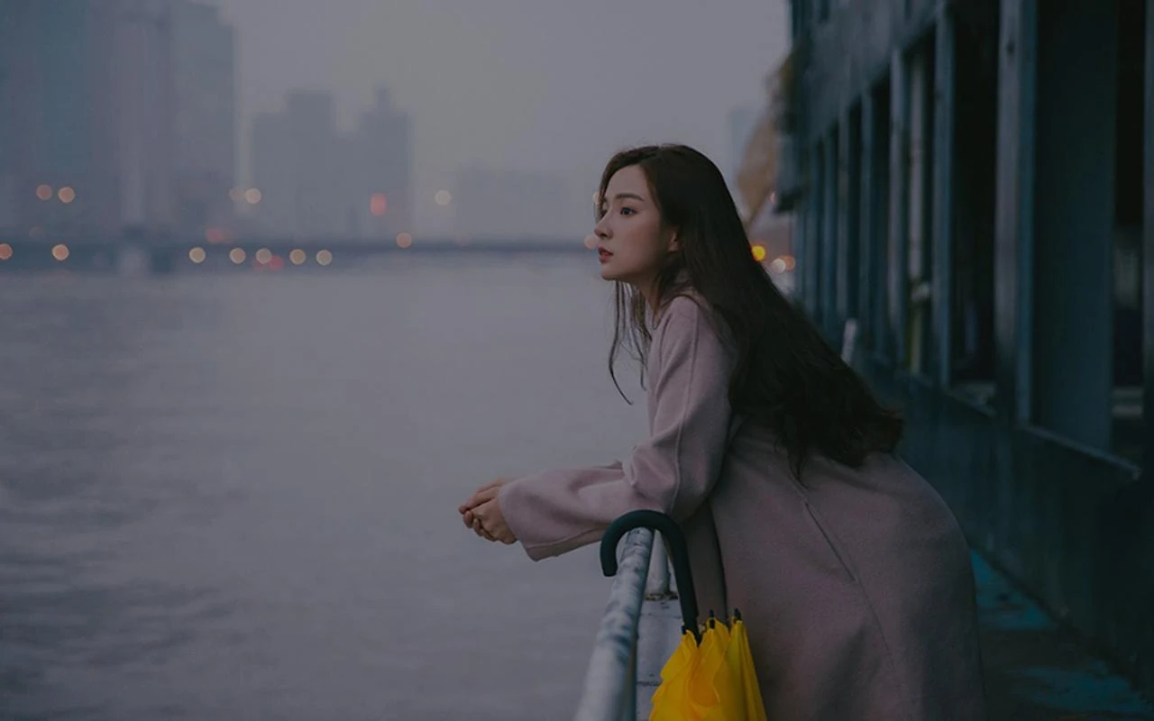 《暗河》小说封面与关键场景概念图