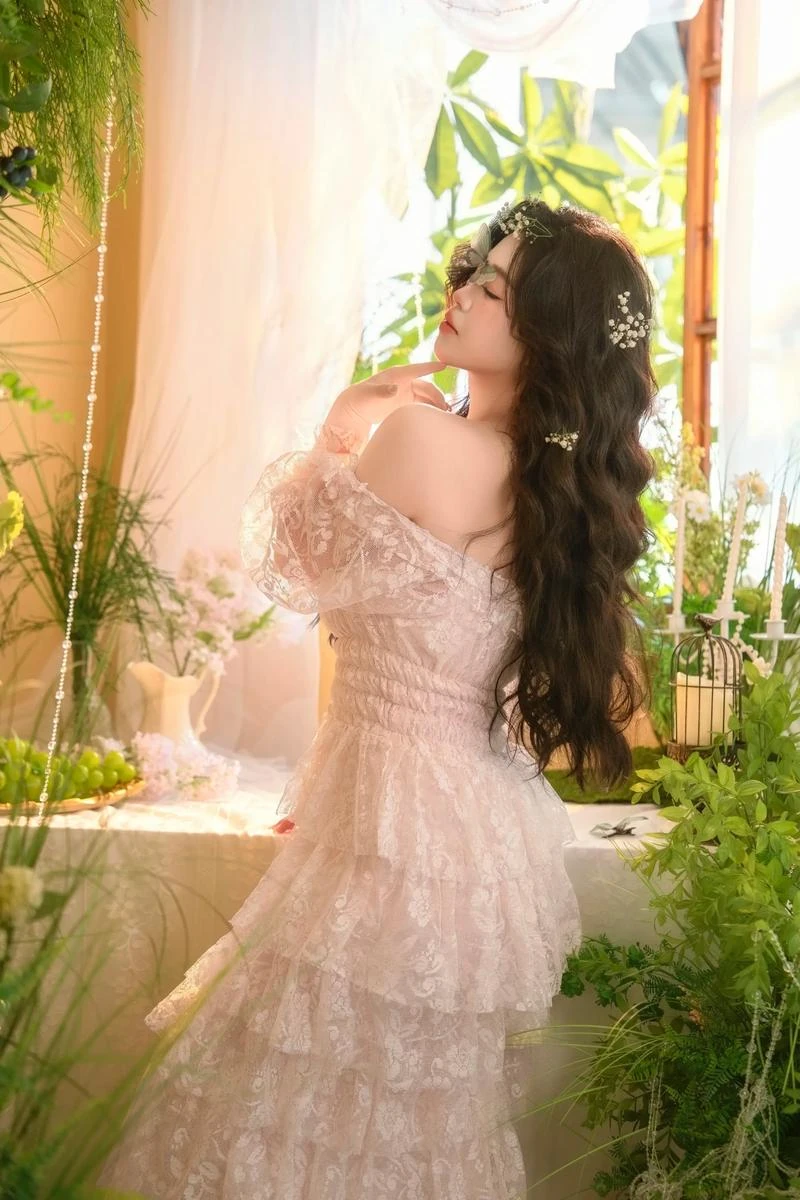 梧桐妹与父亲孙志浩、继母林若亚聚餐的温馨剧照