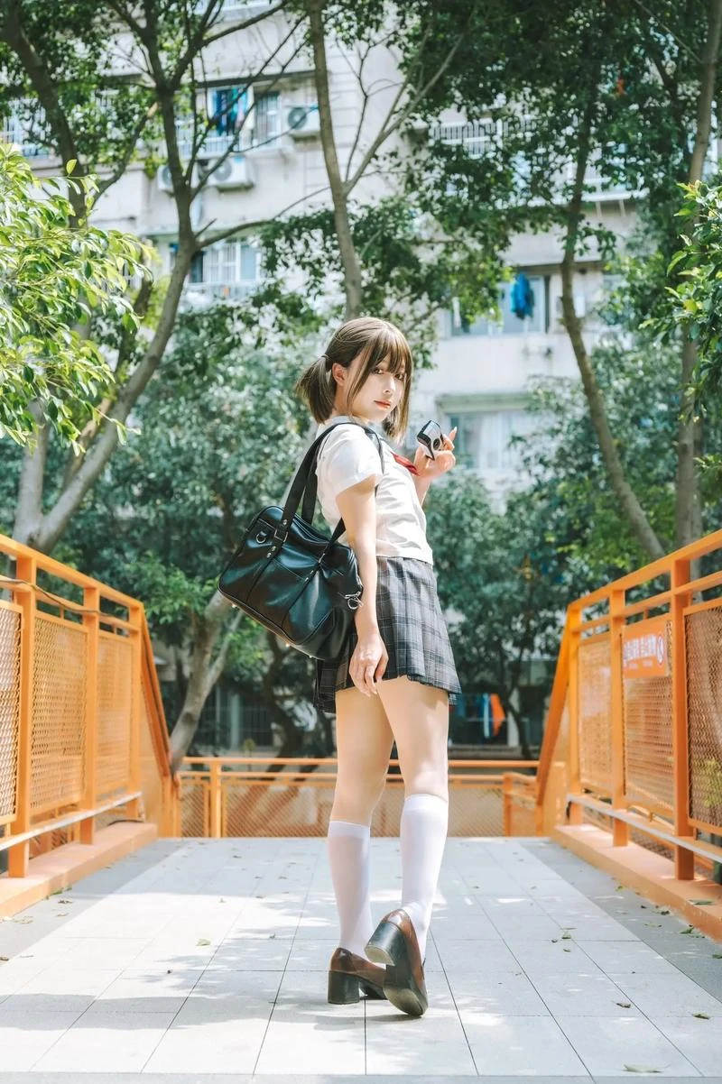 温卿寻