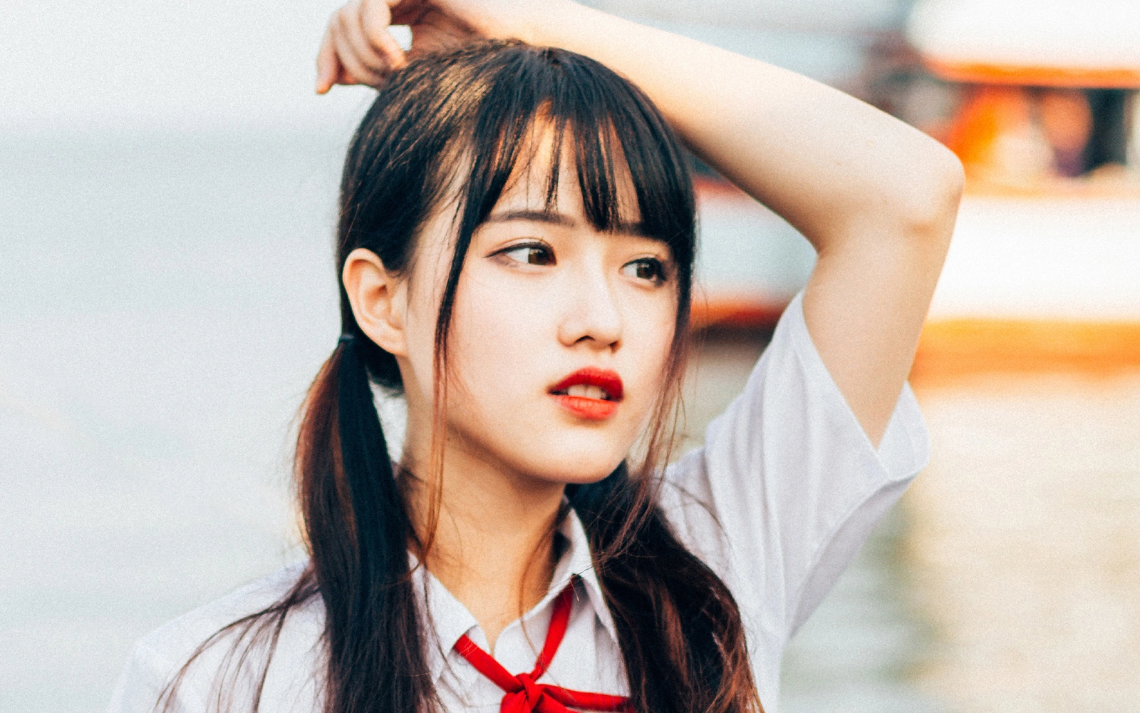 小突触