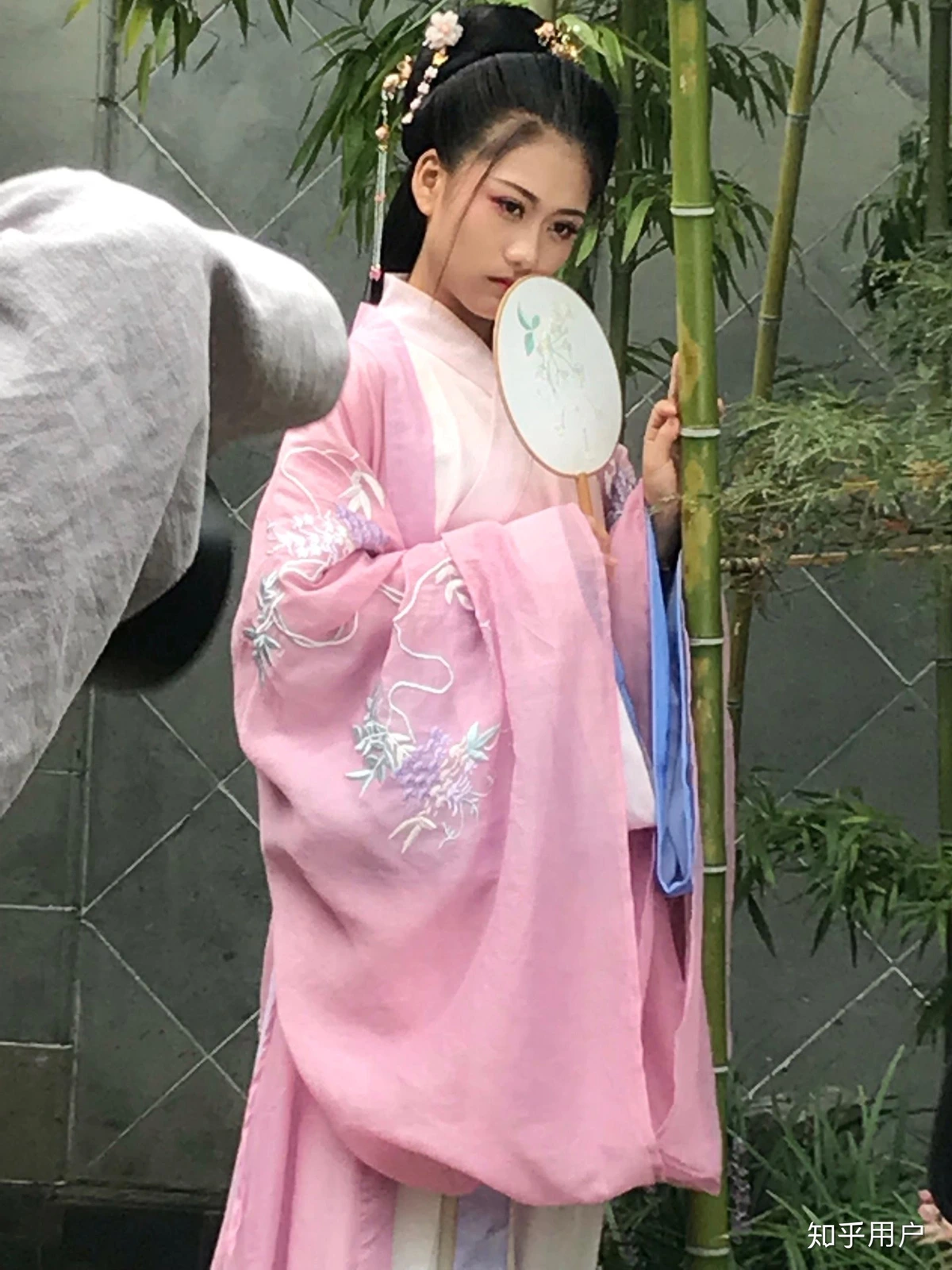 蝴蝶楼为何成禁地 三天两夜亲历灵异谜团