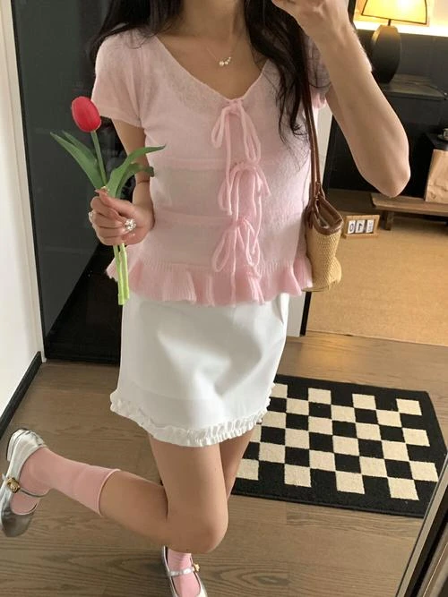 春雨杏花白