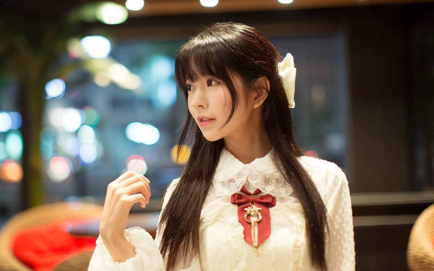 妄三秋