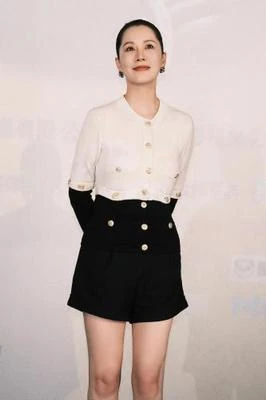 《无忧渡》剧照，任嘉伦与宋祖儿同框