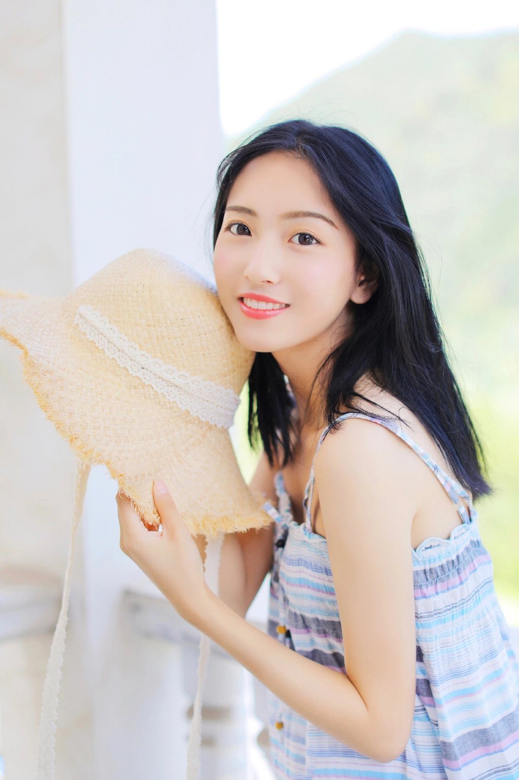 张凌赫《这一秒过火》被官媒点名 剧情有哪些看点