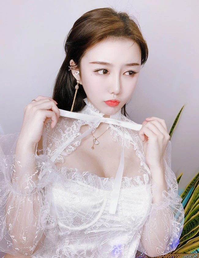 微微一束光