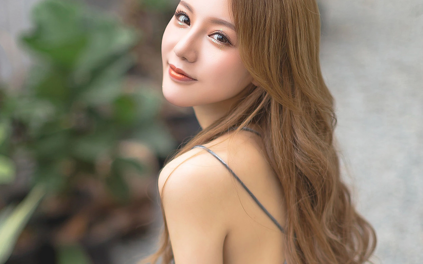 女巫发金水